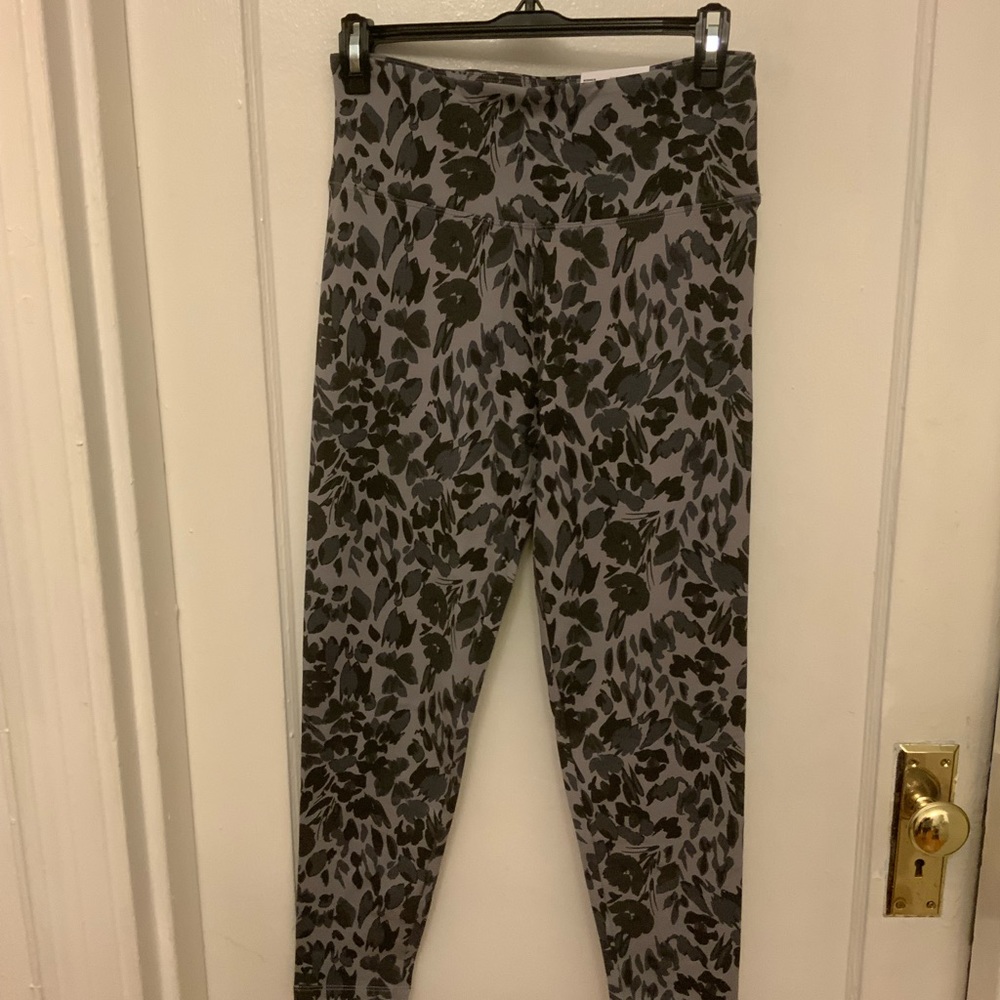 Sonoma 7/8 leggings XL and L